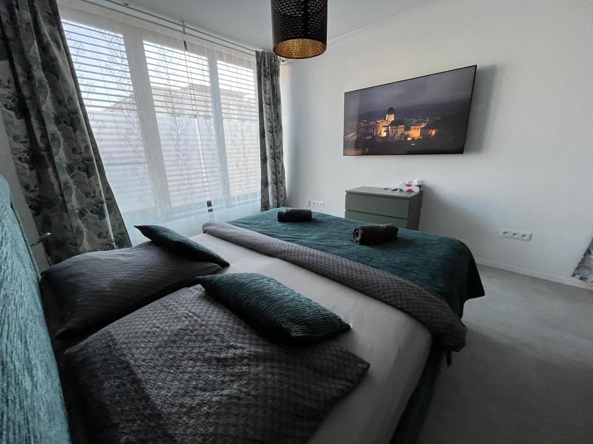 Deluxe Apartment Trenčín Esterno foto